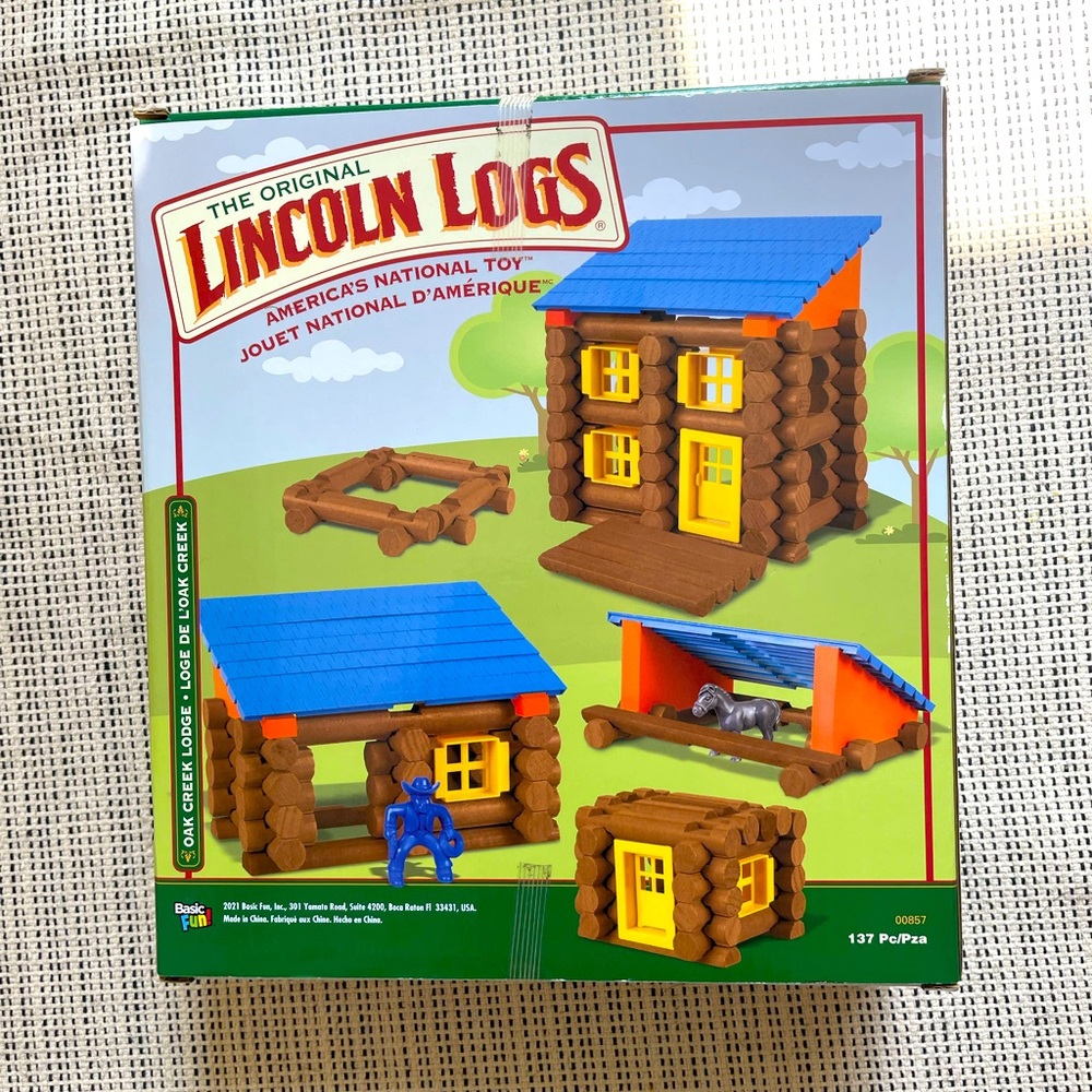 Lincoln Logs Oak Creek Lodge 137 pieces